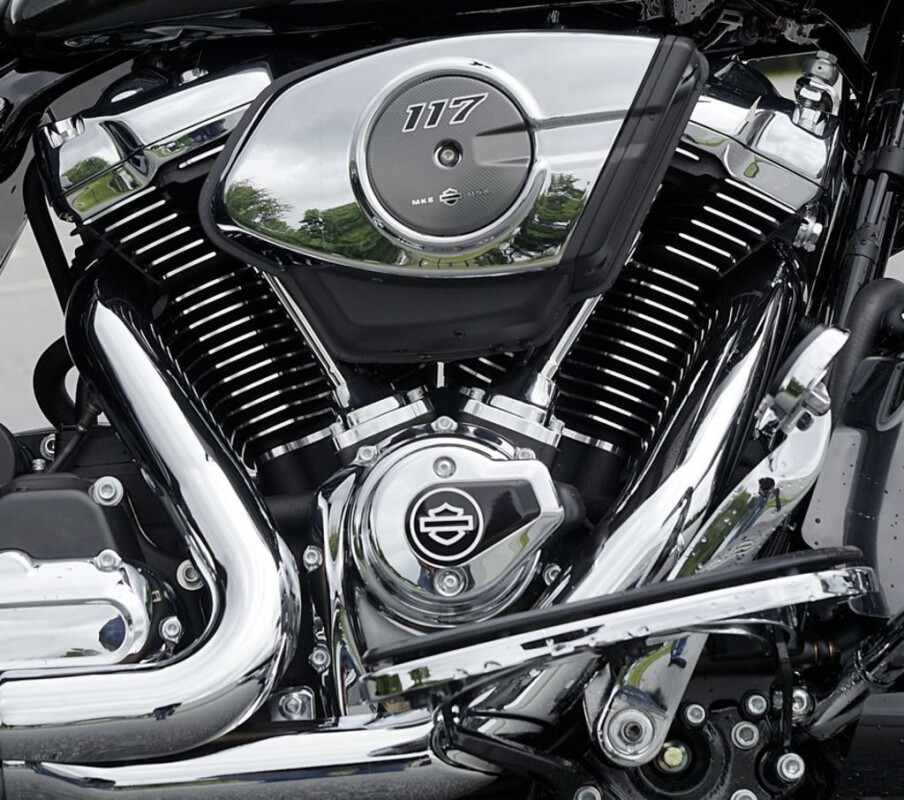 FLTRX 2025 Road Glide - Photo 3