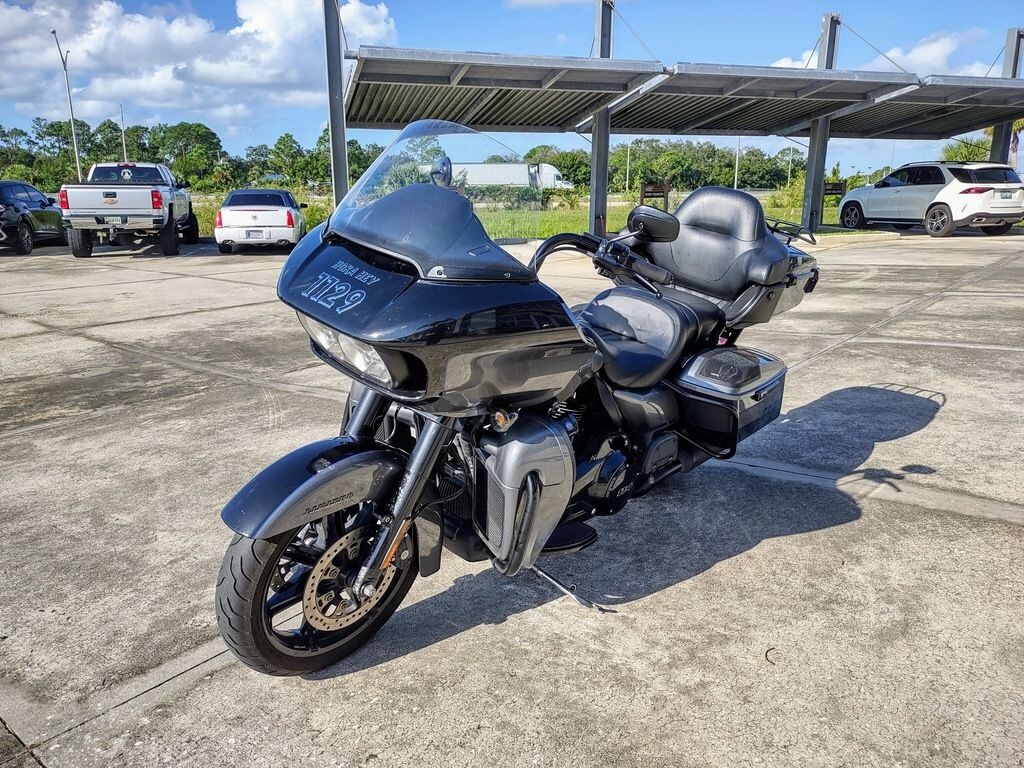 Road Glide Limited - Photo 9