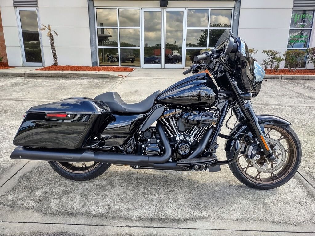 Street Glide ST - Photo 2