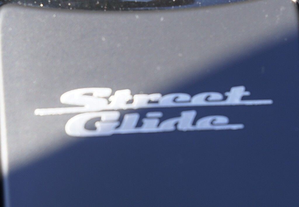 FLHX 2025 Street Glide - Photo 9