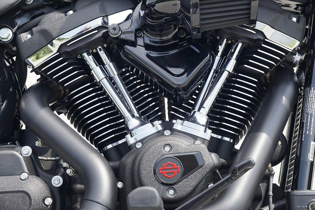 FXLRST 2025 Low Rider ST - Photo 8