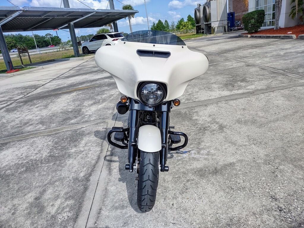 Street Glide ST - Photo 7