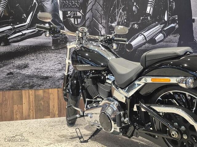 Harley-Davidson MY25 Harley-Davidson Softail Breakout 117 w