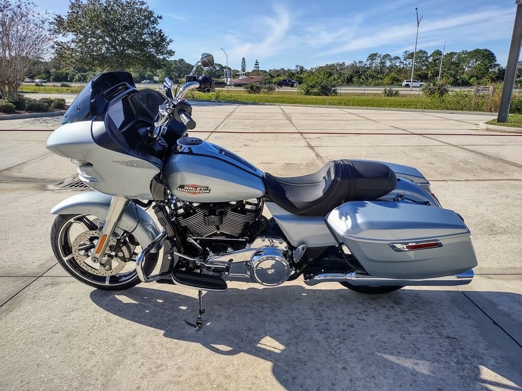 Road Glide - Photo 8