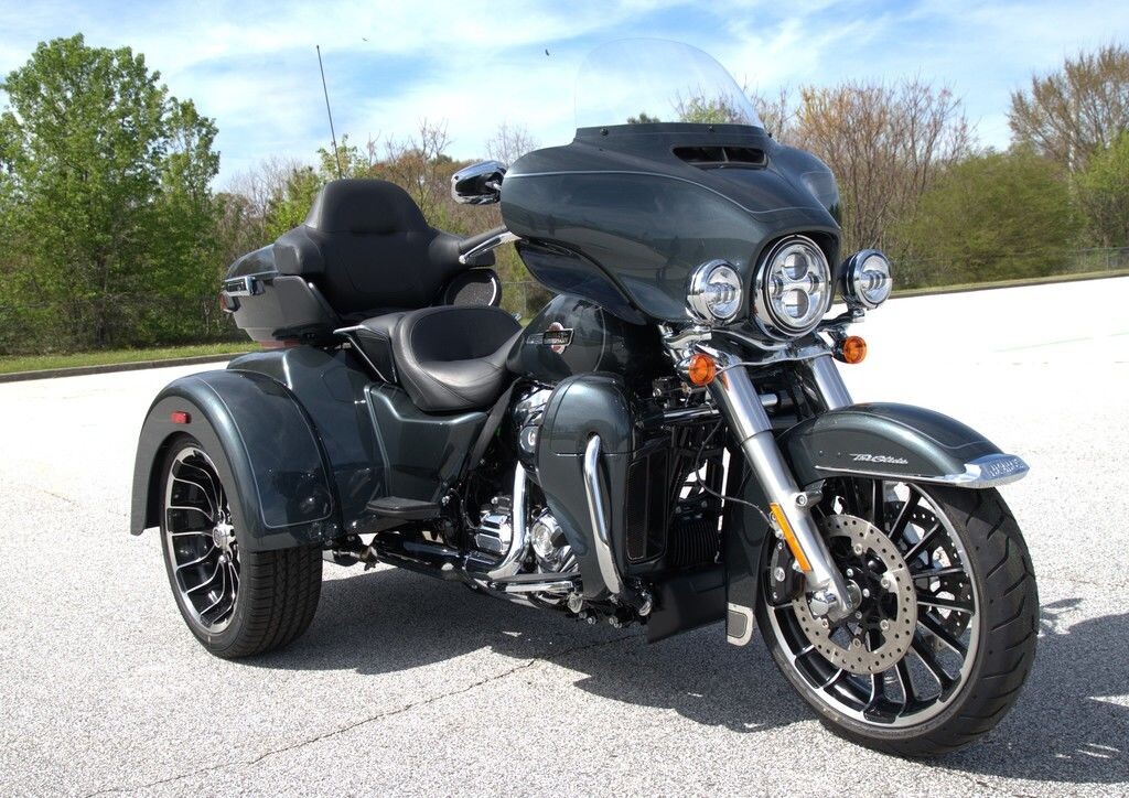 FLTRT 2024 Road Glide 3 - Photo 9