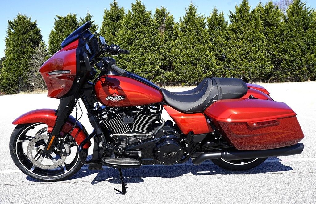 FLHX 2025 Street Glide - Photo 7