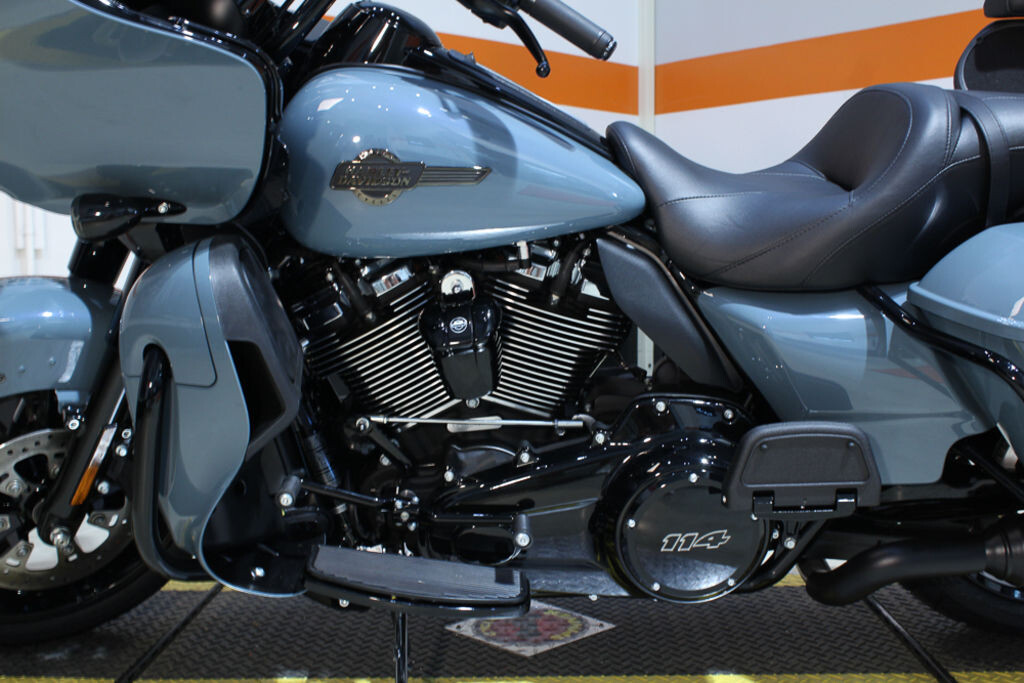 FLTRK 2024 Road Glide Limited - Photo 9