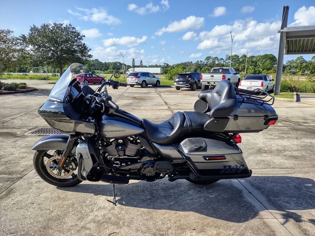 Road Glide Limited - Photo 8