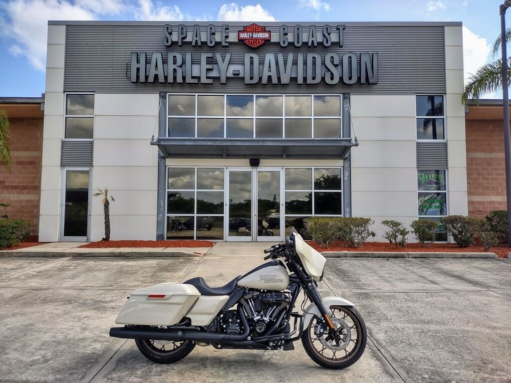 Street Glide ST - Photo 9