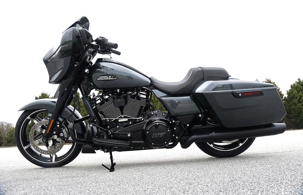 FLHX 2025 Street Glide - Photo 6