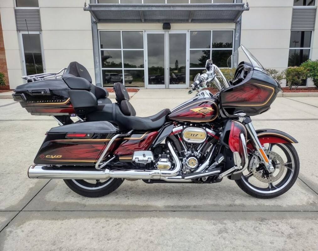 Road Glide LTD Anniversary - Photo 2