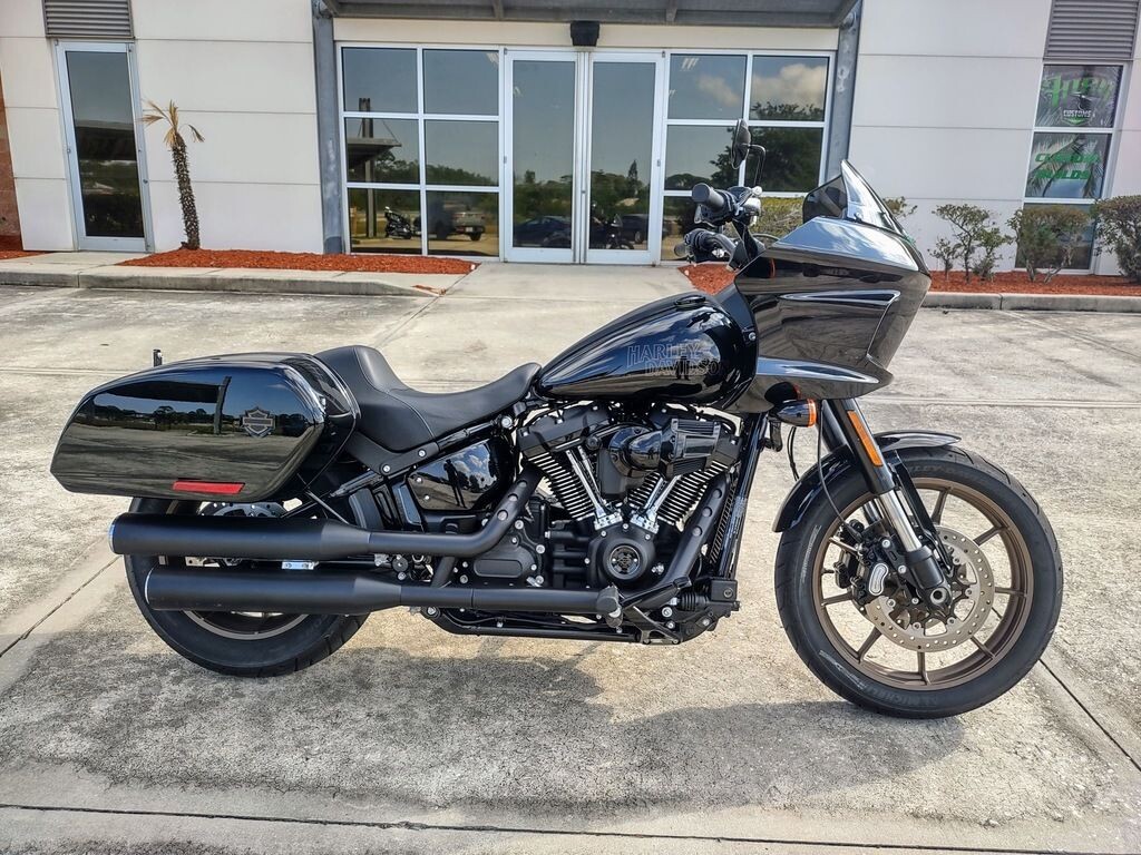Low Rider ST - Photo 2