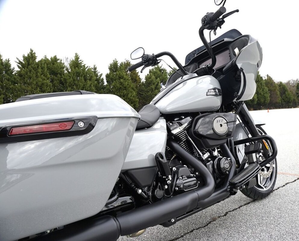 FLTRX 2025 Road Glide - Photo 7