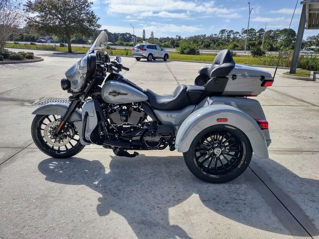 Tri Glide Ultra - Photo 8