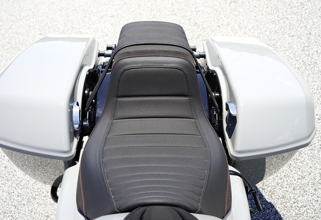 FLTRX 2024 Road Glide - Photo 7