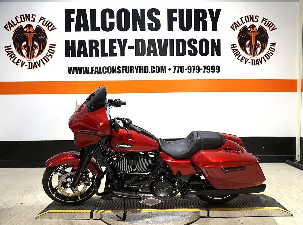 FLHX 2025 Street Glide - Photo 10