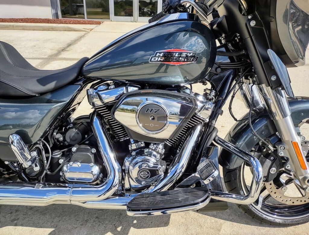 Street Glide - Photo 3