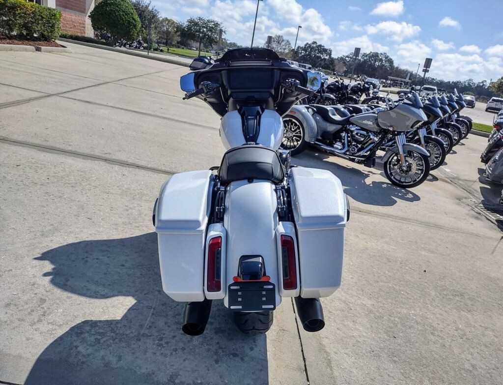 Street Glide - Photo 5