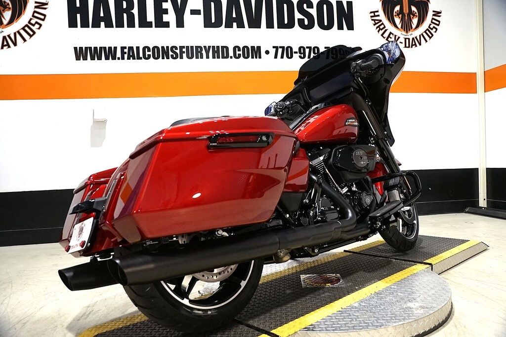 FLHX 2025 Street Glide - Photo 7