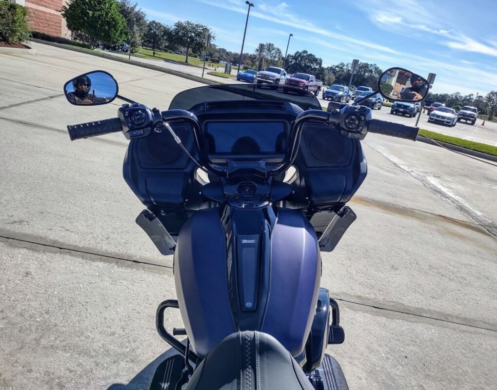 Road Glide - Photo 6