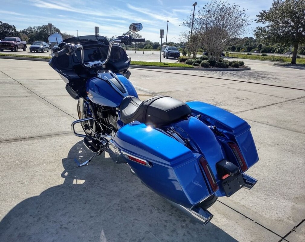 Road Glide - Photo 7