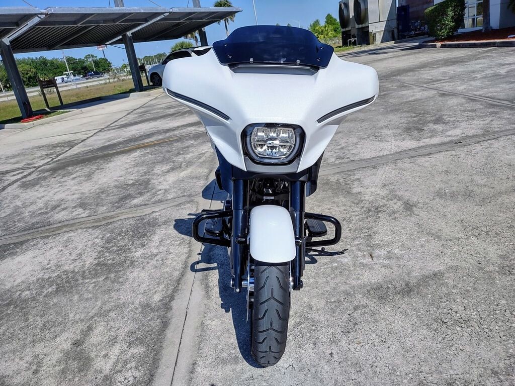 Street Glide - Photo 8