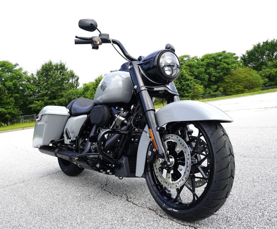 FLHRXS 2025 Road King Special - Photo 7
