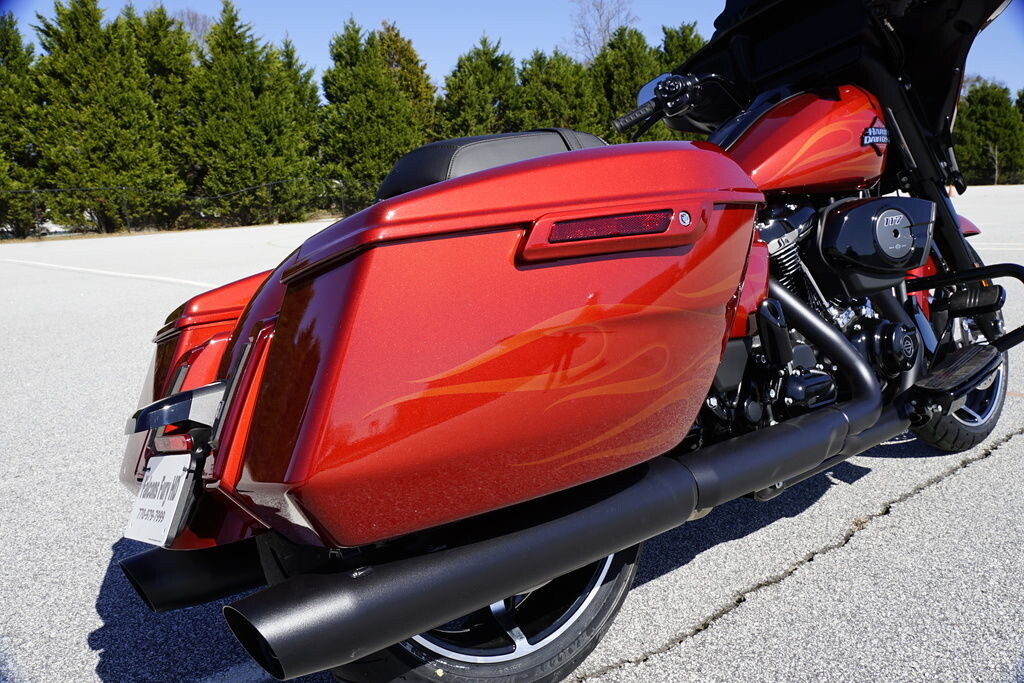 FLHX 2025 Street Glide - Photo 9