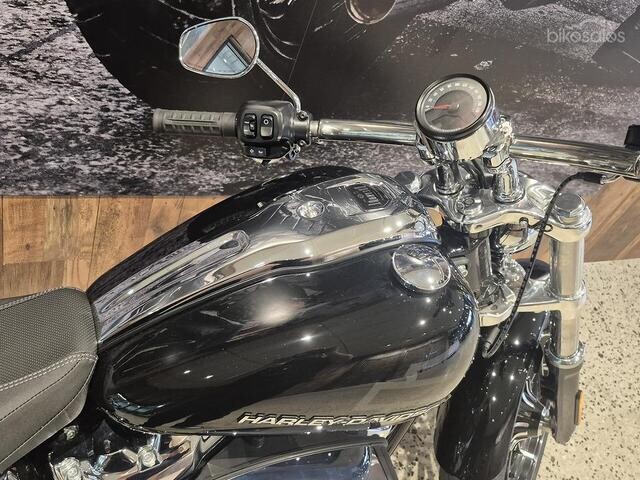 Harley-Davidson MY25 Harley-Davidson Softail Breakout 117 w