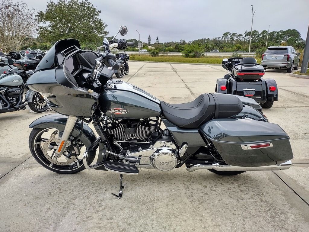 Road Glide - Photo 8