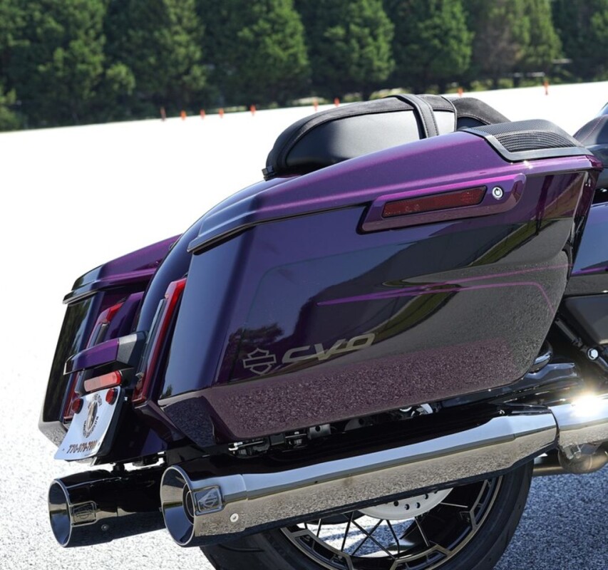 FLTRXSE 2025 CVO Road Glide - Photo 8