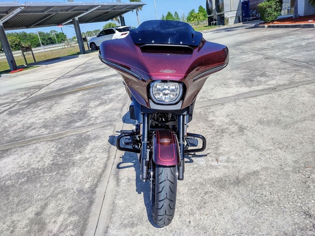 CVO Street Glide - Photo 8