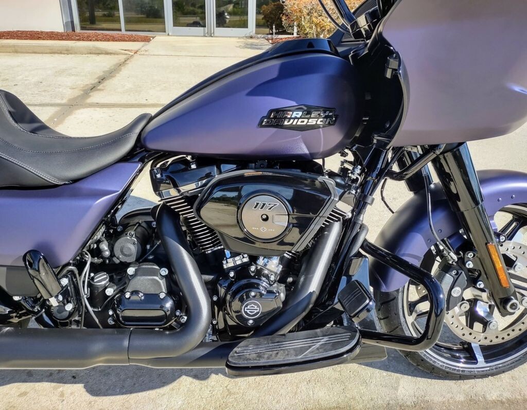 Road Glide - Photo 3