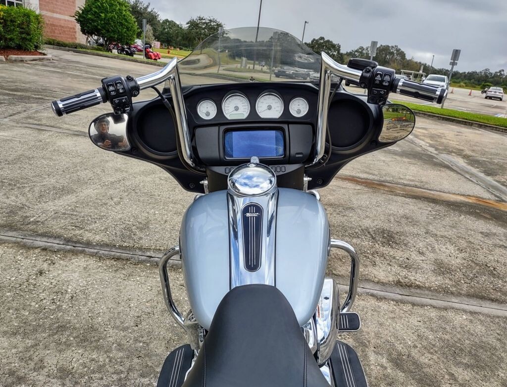 Street Glide - Photo 6