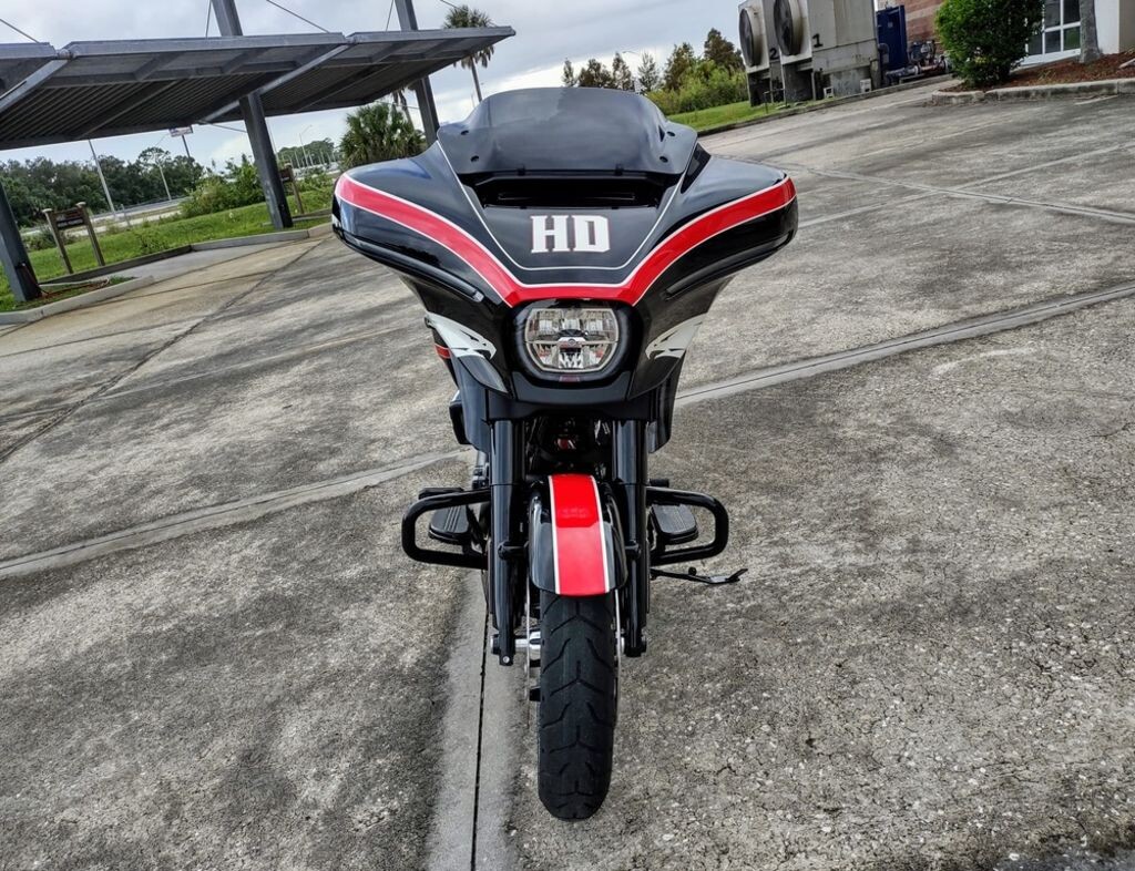 Street Glide - Photo 10