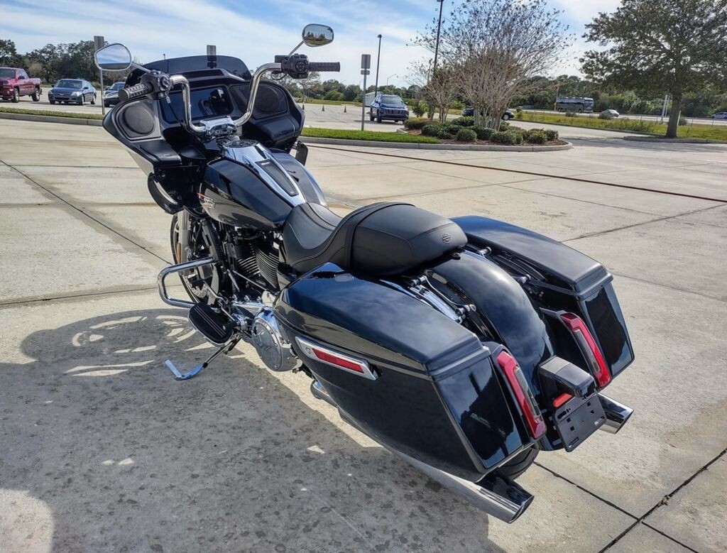 Road Glide - Photo 7