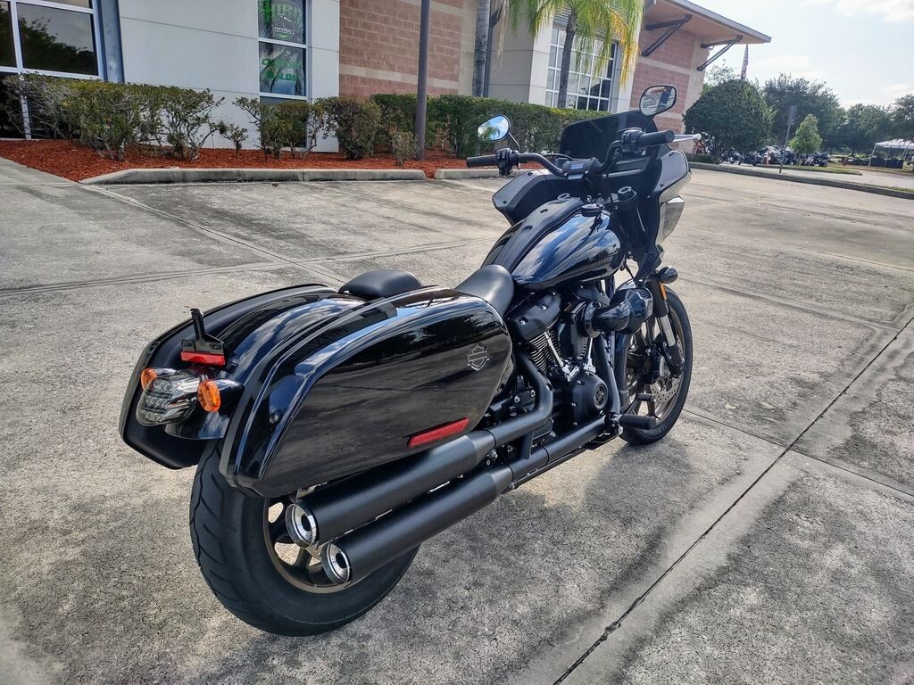 Low Rider ST - Photo 3