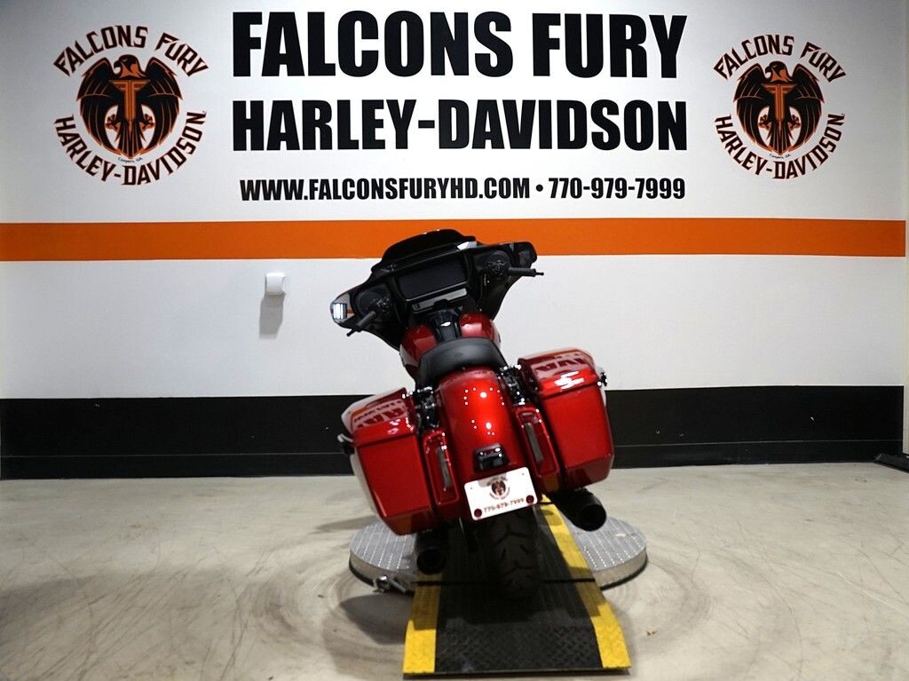 FLHX 2025 Street Glide - Photo 6