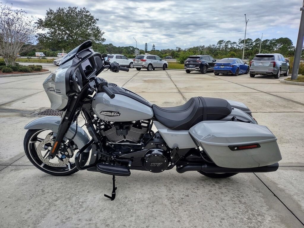 Street Glide - Photo 8
