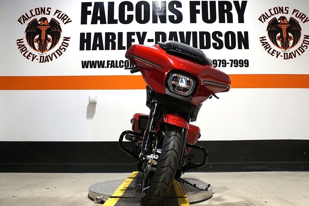 FLHX 2025 Street Glide - Photo 9
