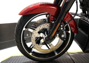 FLHX 2025 Street Glide™ thumb 3