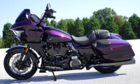 FLTRXSE 2025 CVO™ Road Glide™ thumb 3