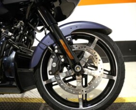 FLTRX 2025 Road Glide™ thumb 2