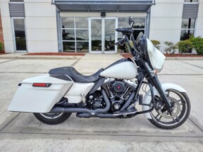 FLHXS 2016 Street Glide® Special thumb 3