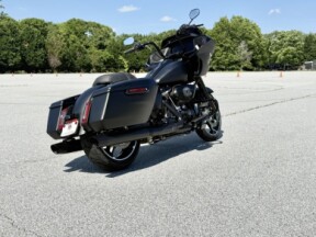 FLTRX 2025 Road Glide™ thumb 1