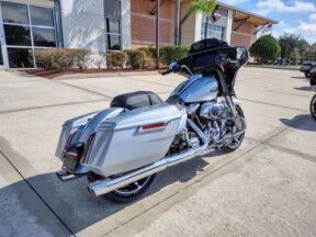 FLHX 2025 Street Glide™ thumb 2