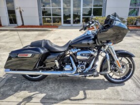 FLTRX 2023 Road Glide® thumb 3