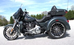 FLTRT 2024 Road Glide 3 thumb 1