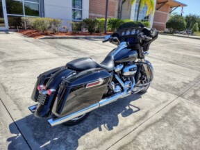 FLHX 2021 Street Glide® thumb 2