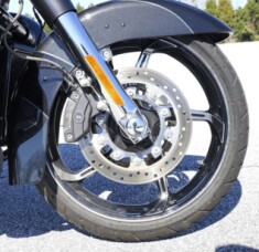 FLHXSE 2017 CVO™ Street Glide® thumb 2